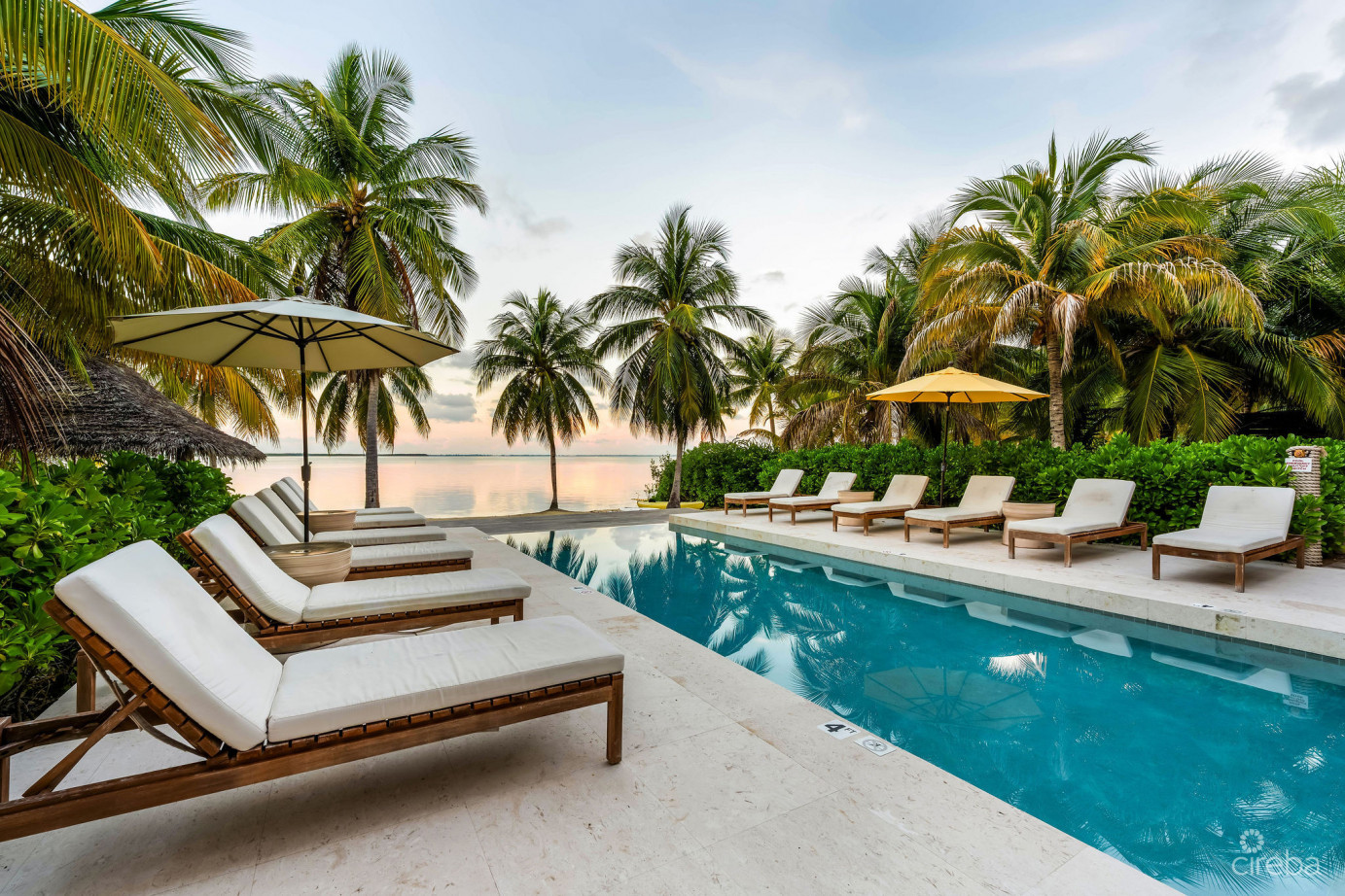 Kempa Kai, Beachfront Estate With 0.66 Acre Parcel