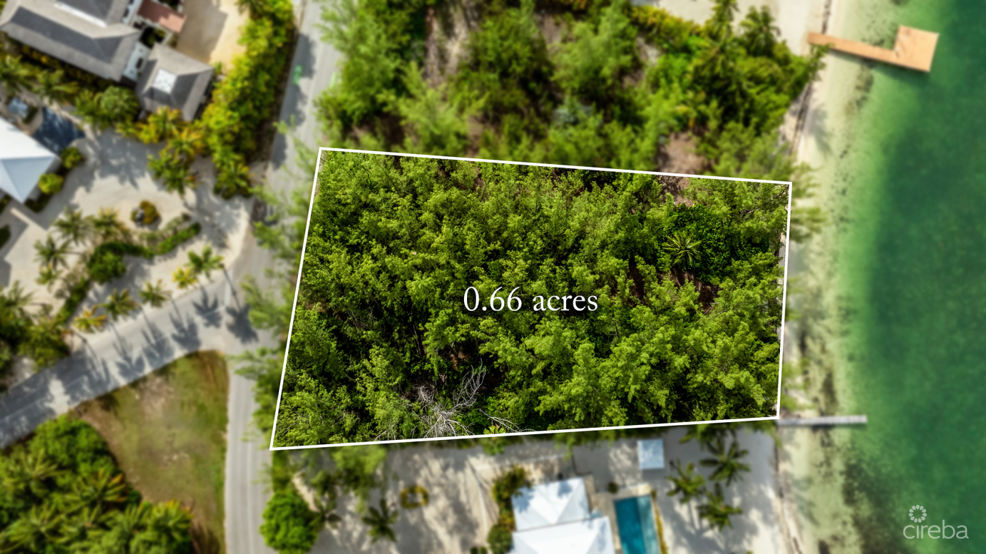 Kempa Kai, Beachfront Estate With 0.66 Acre Parcel