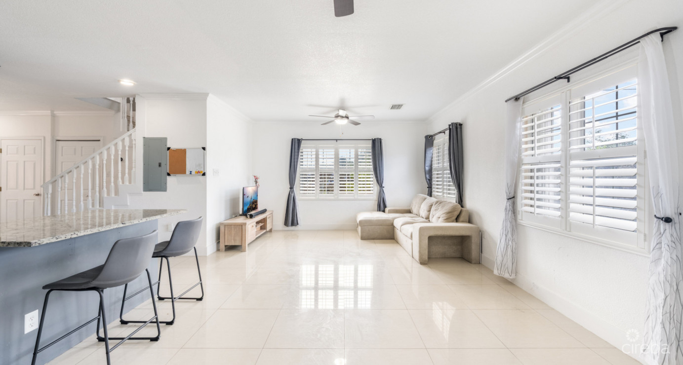 Suelles Estates #1 End Unit