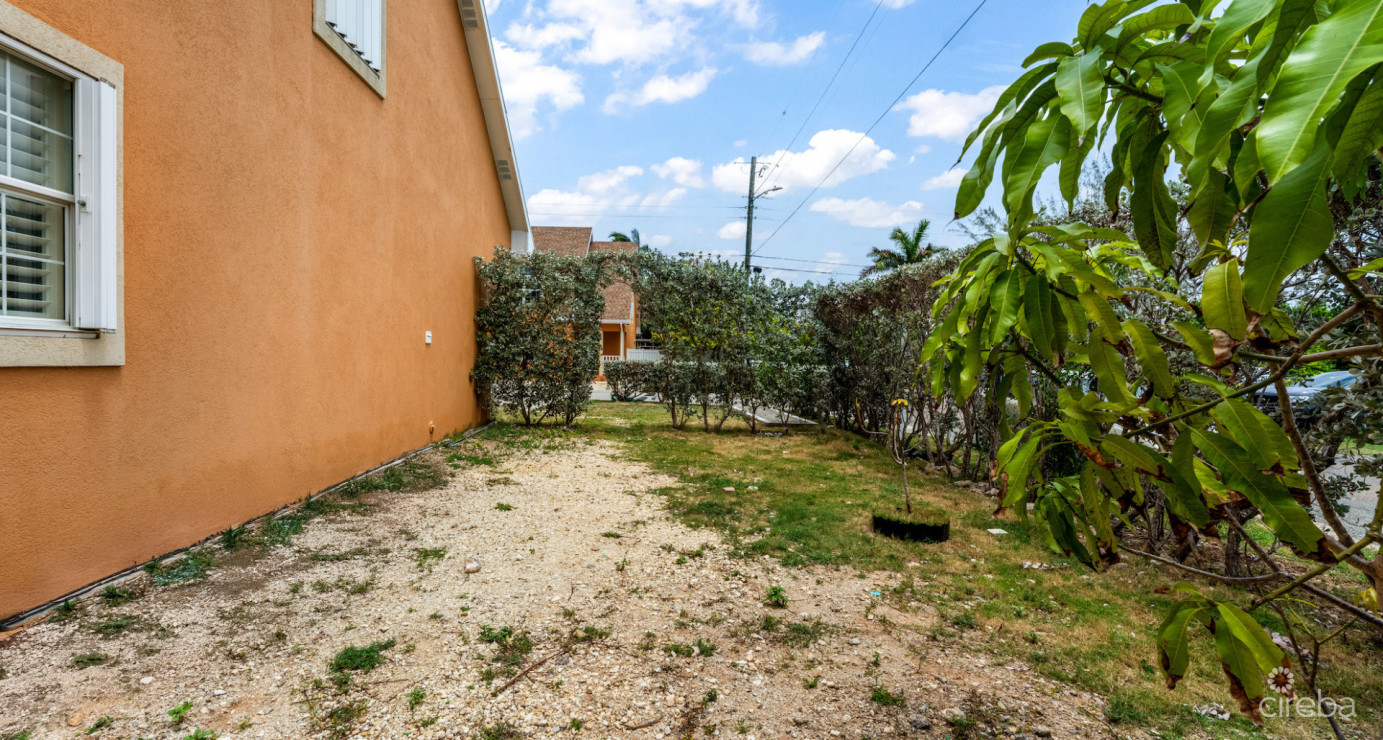 Suelles Estates #1 End Unit