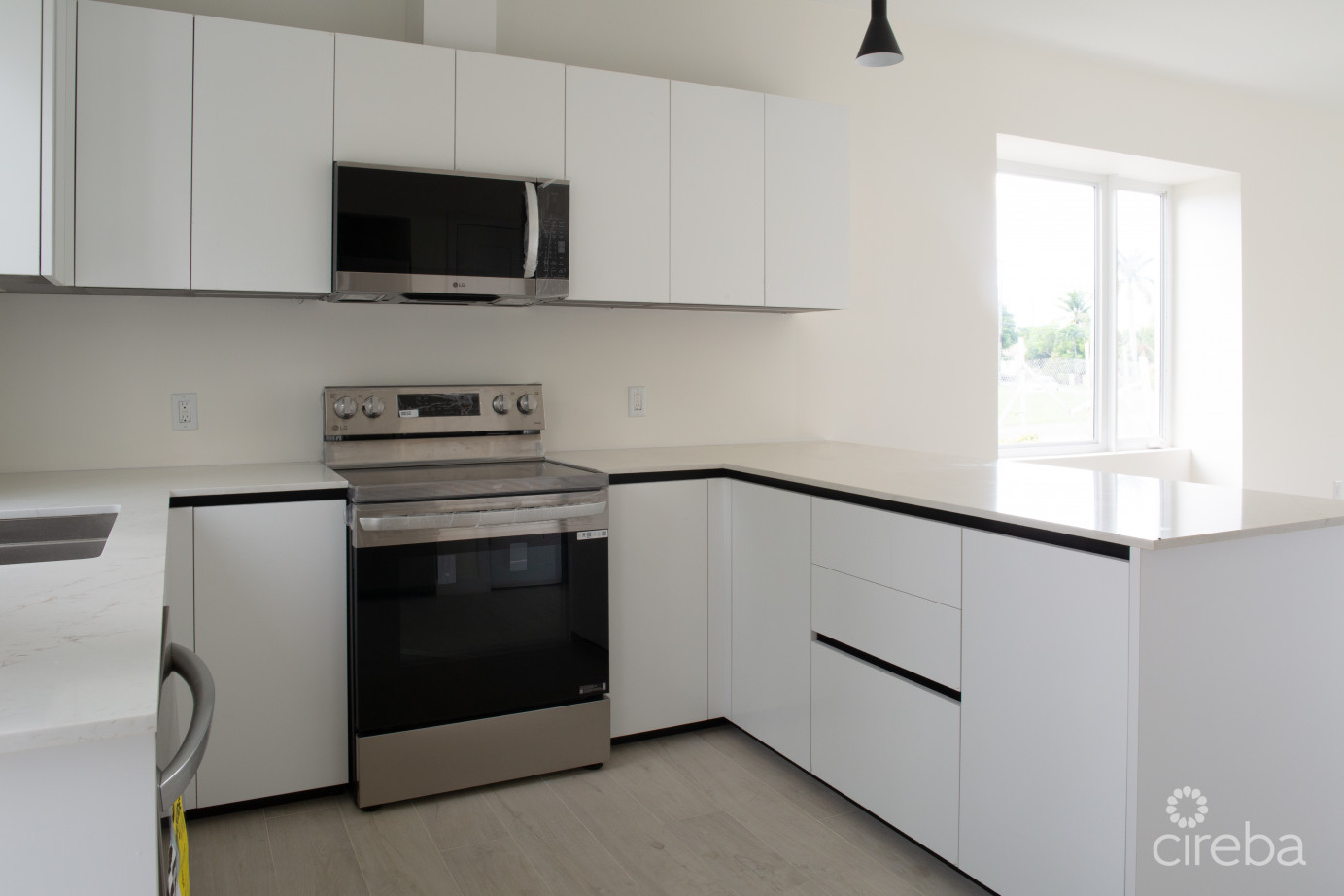 Euphoria Unit #1 - End Unit