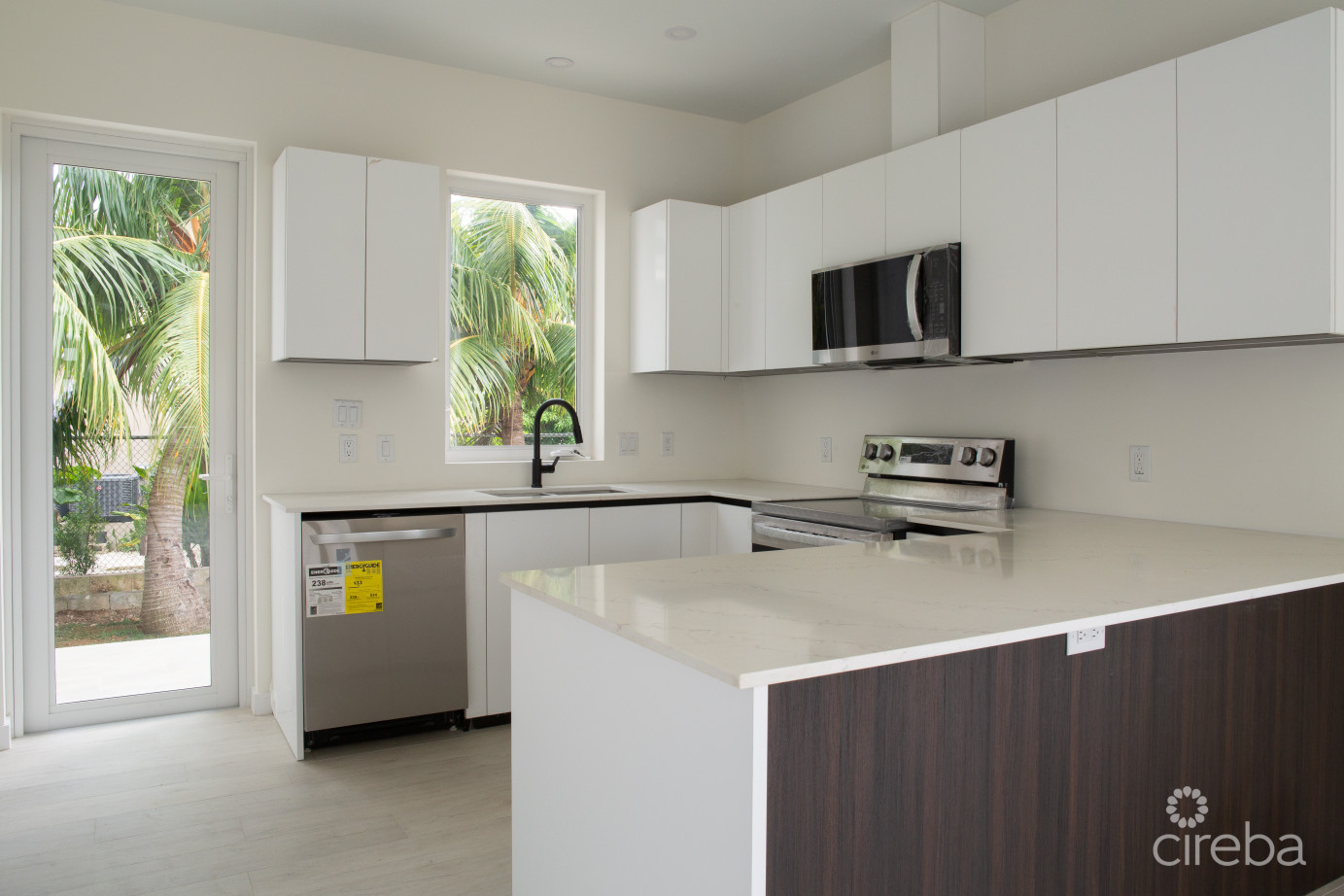 Euphoria Unit #1 - End Unit