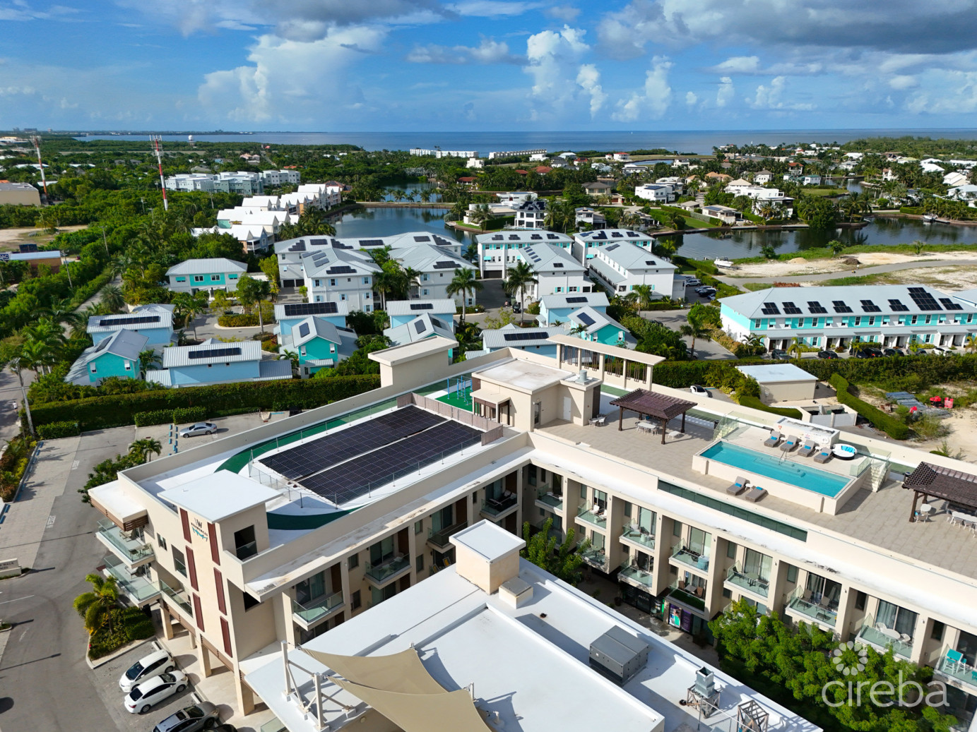 Harbour Walk 202  1 Bed + Den  Corner Unit