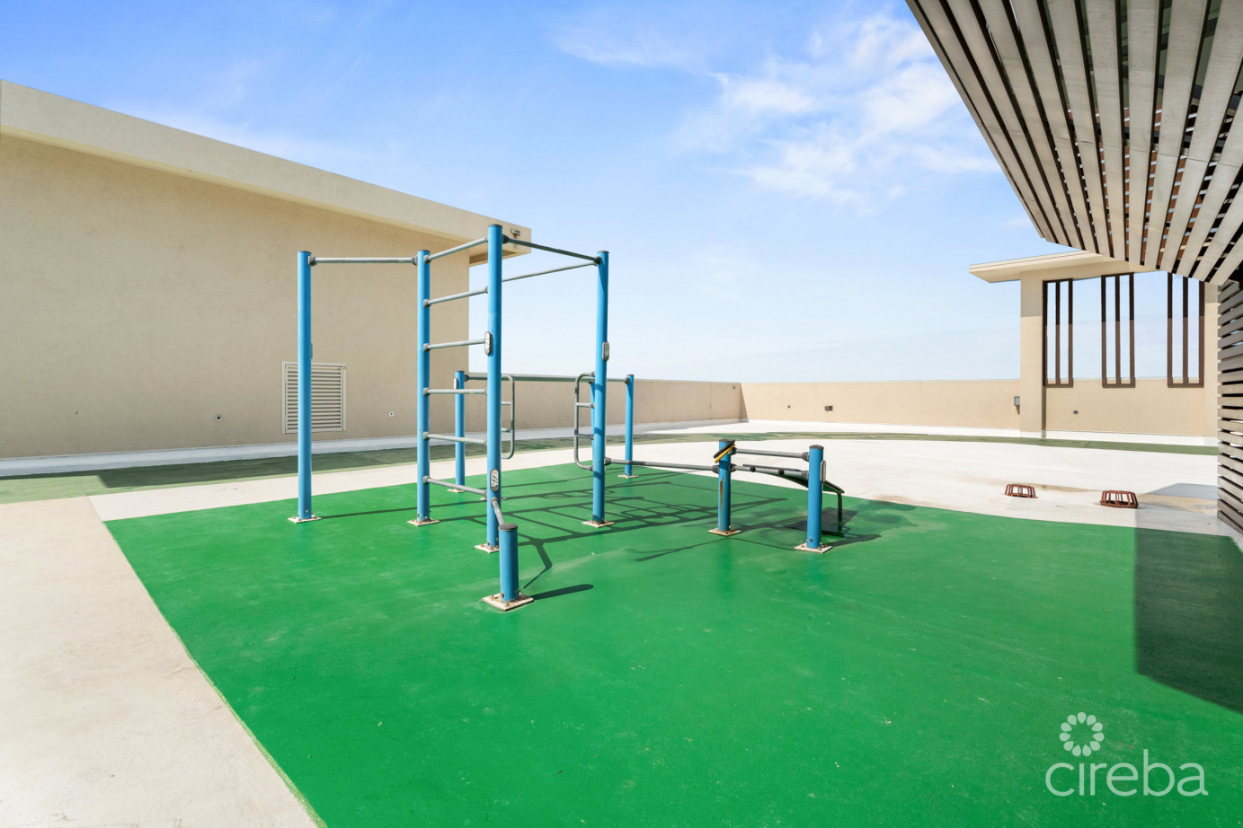 Harbour Walk 202  1 Bed + Den  Corner Unit