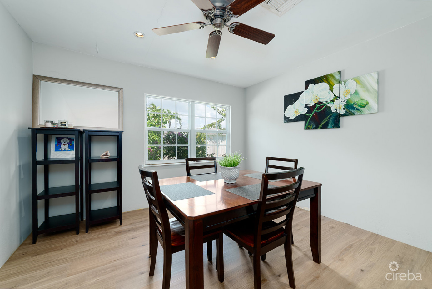 3-bedroom Family Home On An Expansive 0.3411 Acre Lot In West Bay