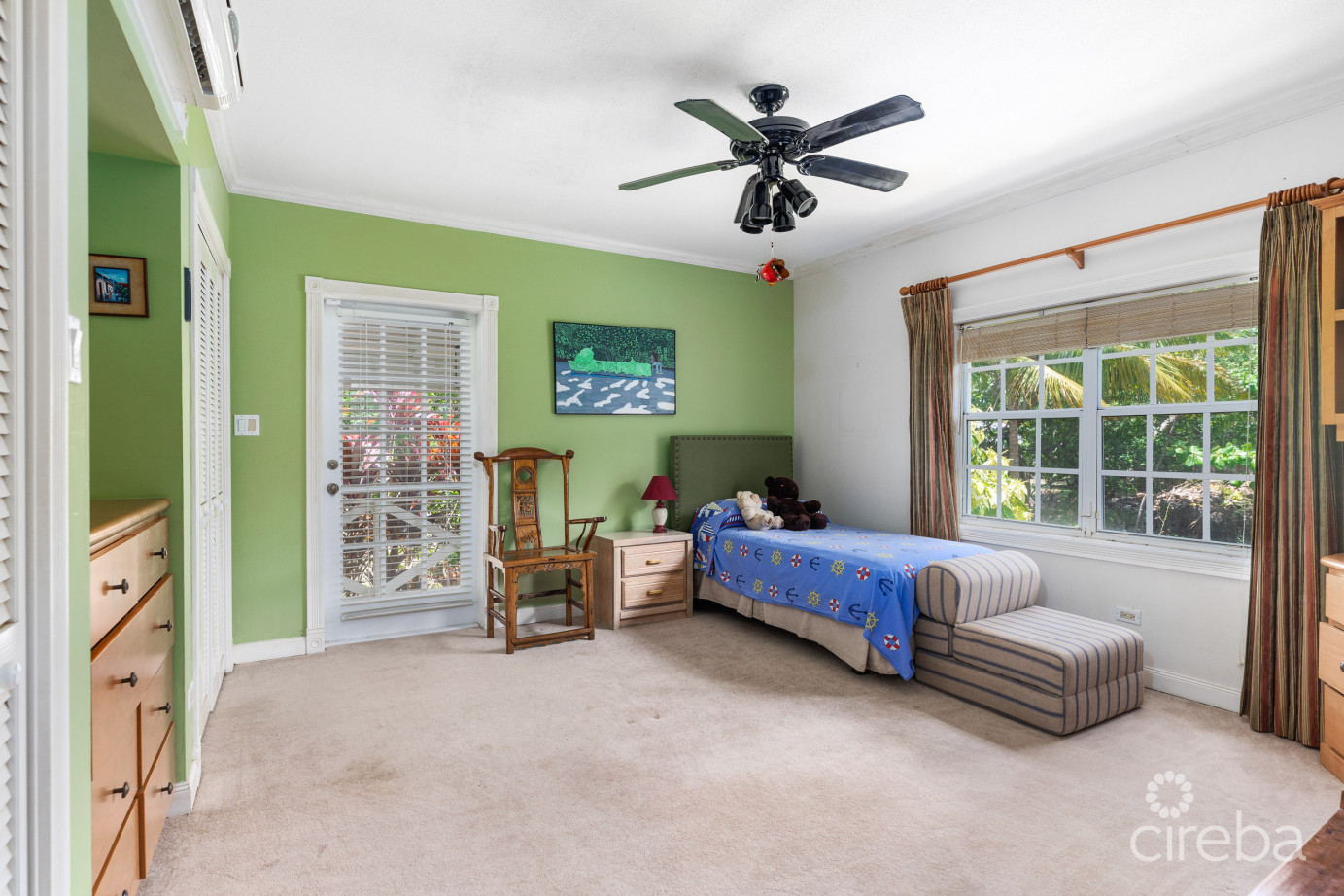 Webster's Drive 69, South Sound Home