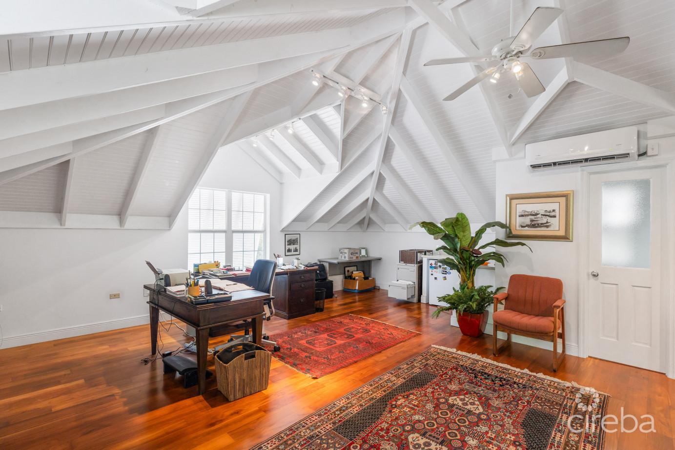 Webster's Drive 69, South Sound Home