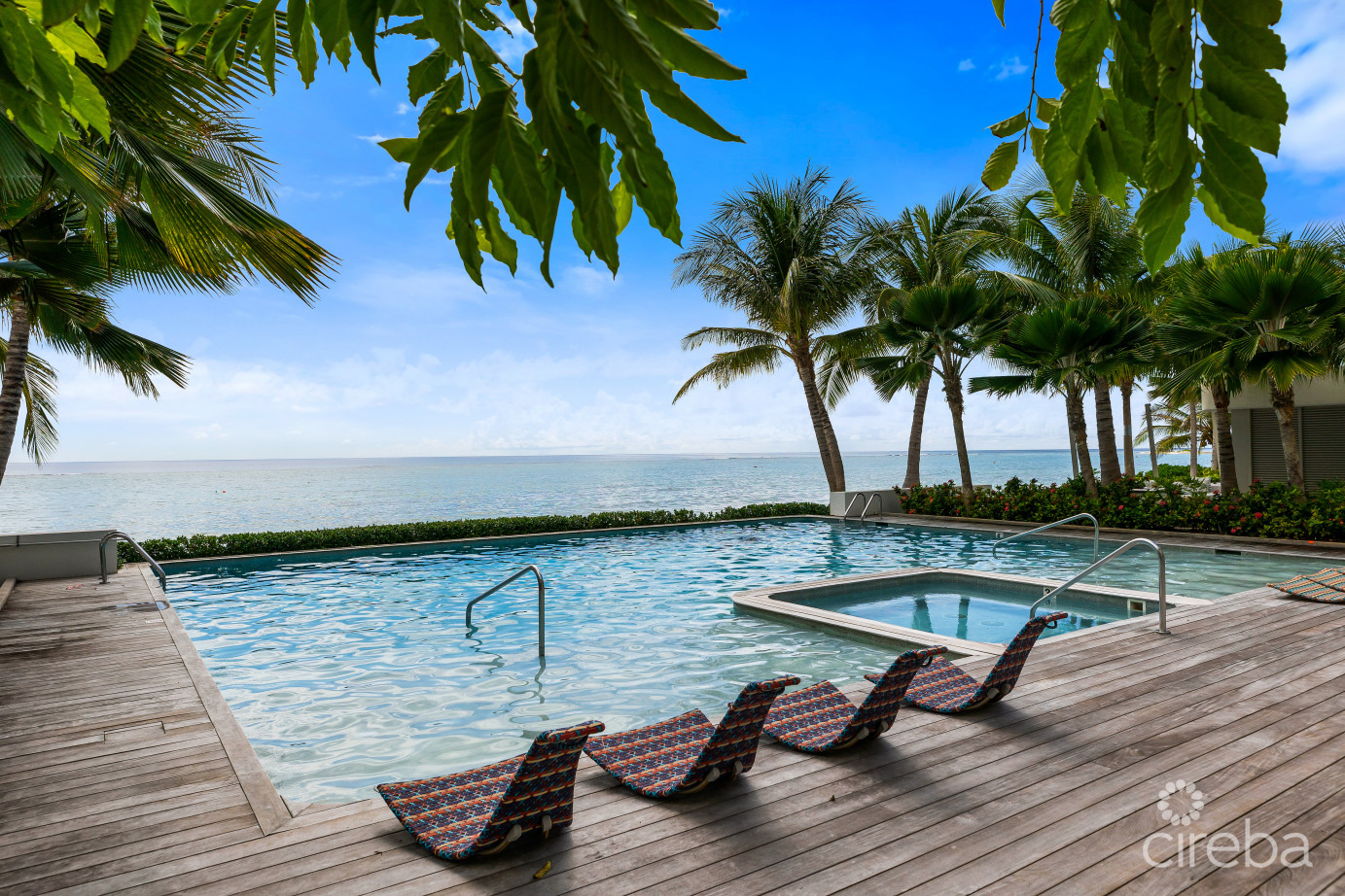 Tides -  Beachfront, Luxury 4 Bedroom Condo With Terrace