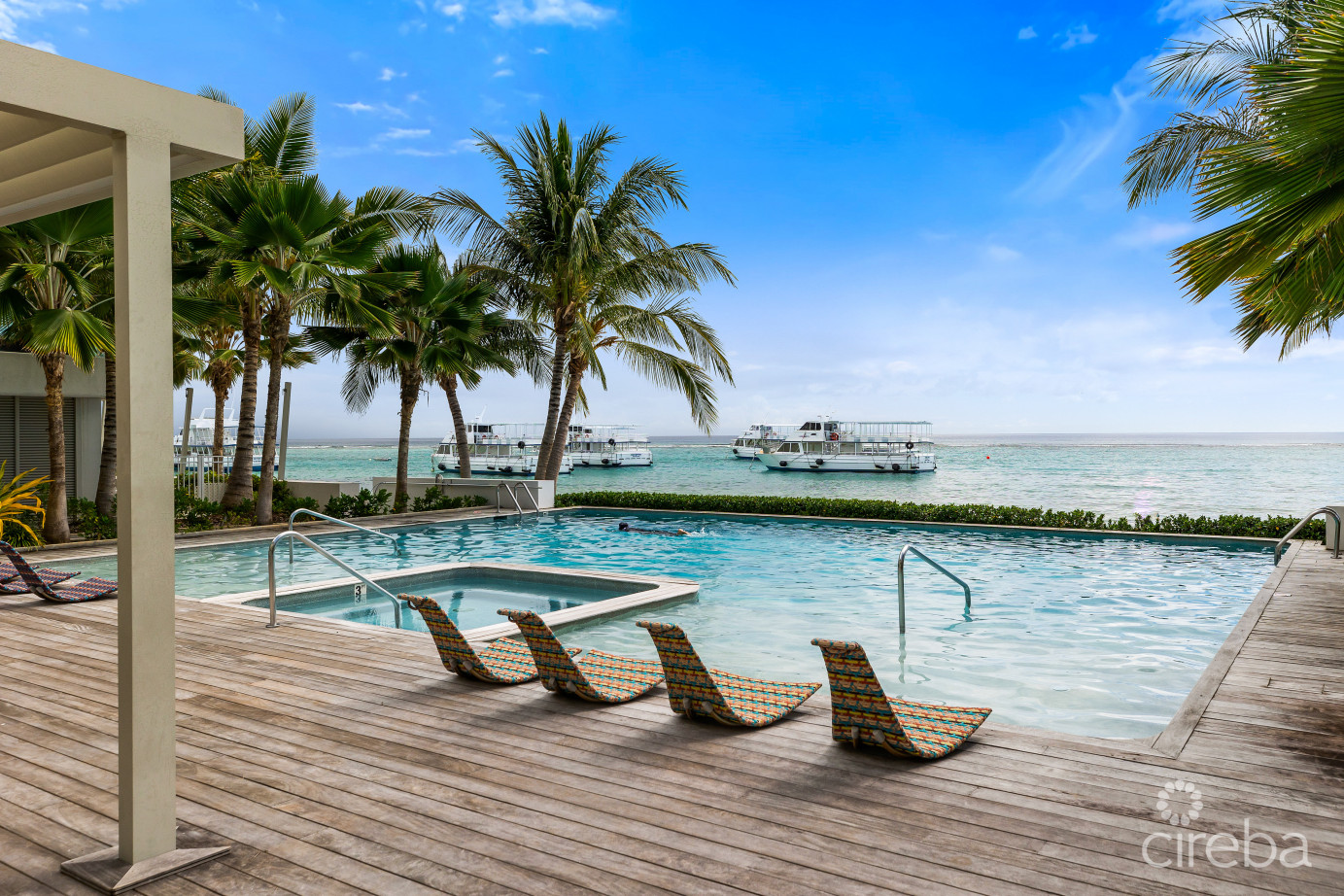 Tides -  Beachfront, Luxury 4 Bedroom Condo With Terrace