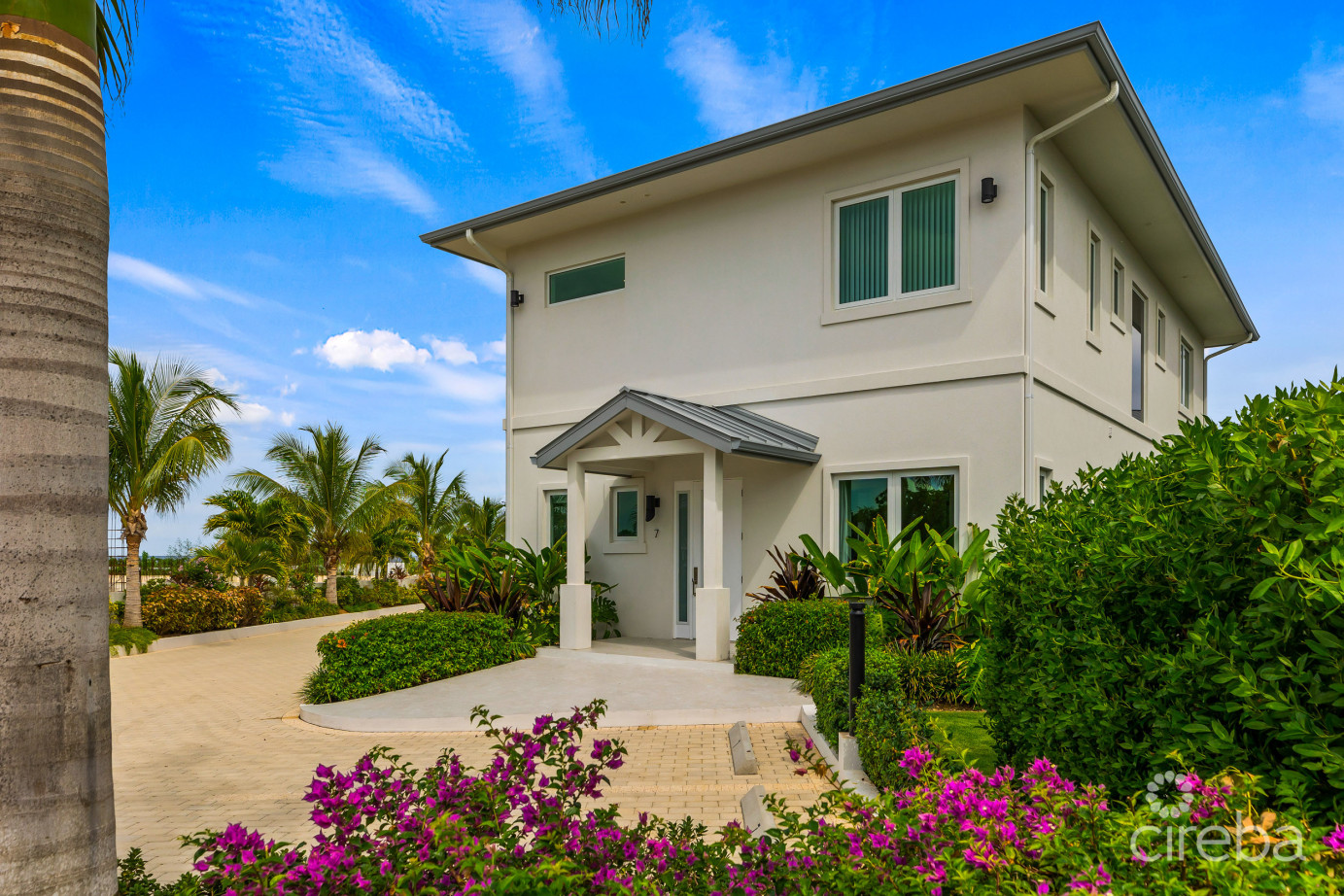 Oceans 9  Villa 7 Luxury Beachview Detached Home West Bay