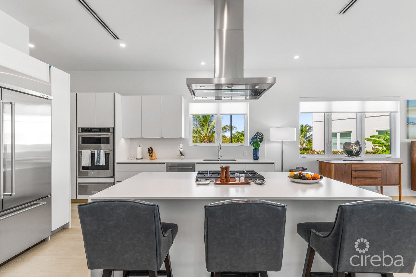 Oceans 9  Villa 7 Luxury Beachview Detached Home West Bay