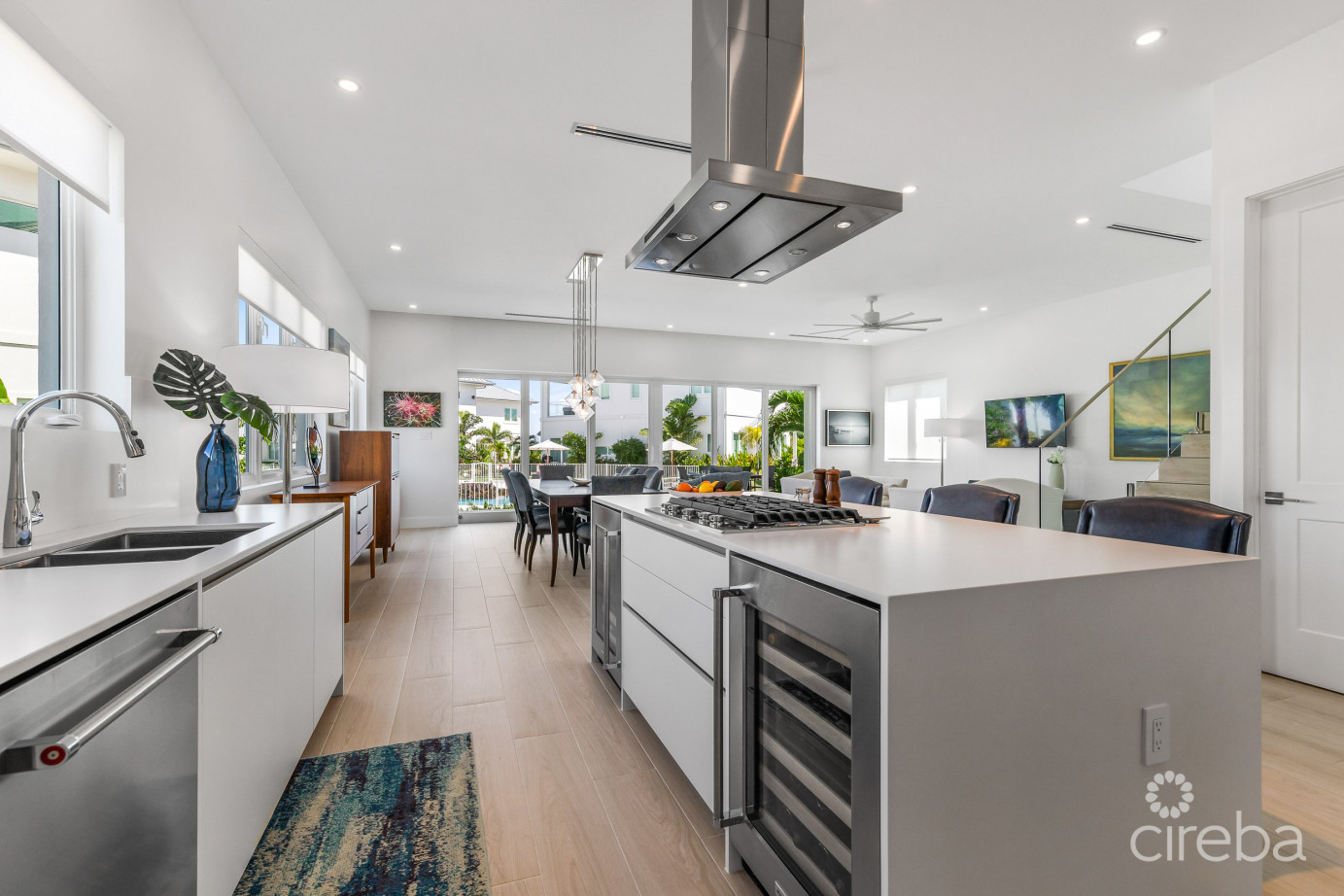 Oceans 9  Villa 7 Luxury Beachview Detached Home West Bay