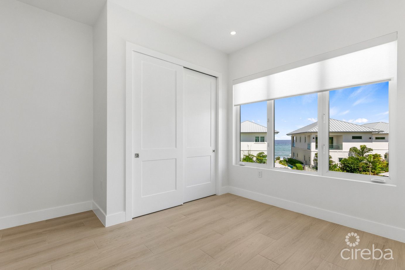 Oceans 9  Villa 7 Luxury Beachview Detached Home West Bay