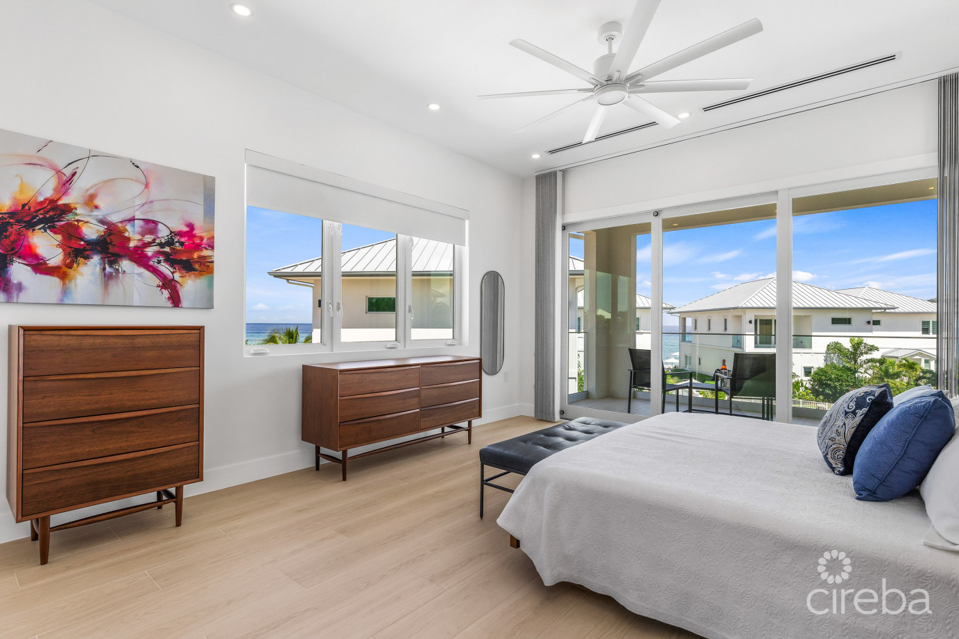 Oceans 9  Villa 7 Luxury Beachview Detached Home West Bay