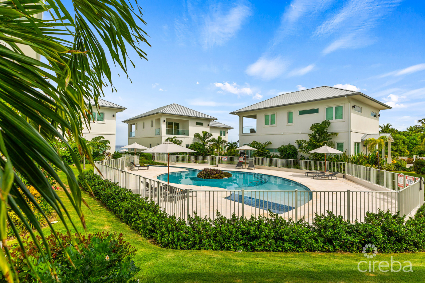 Oceans 9  Villa 7 Luxury Beachview Detached Home West Bay