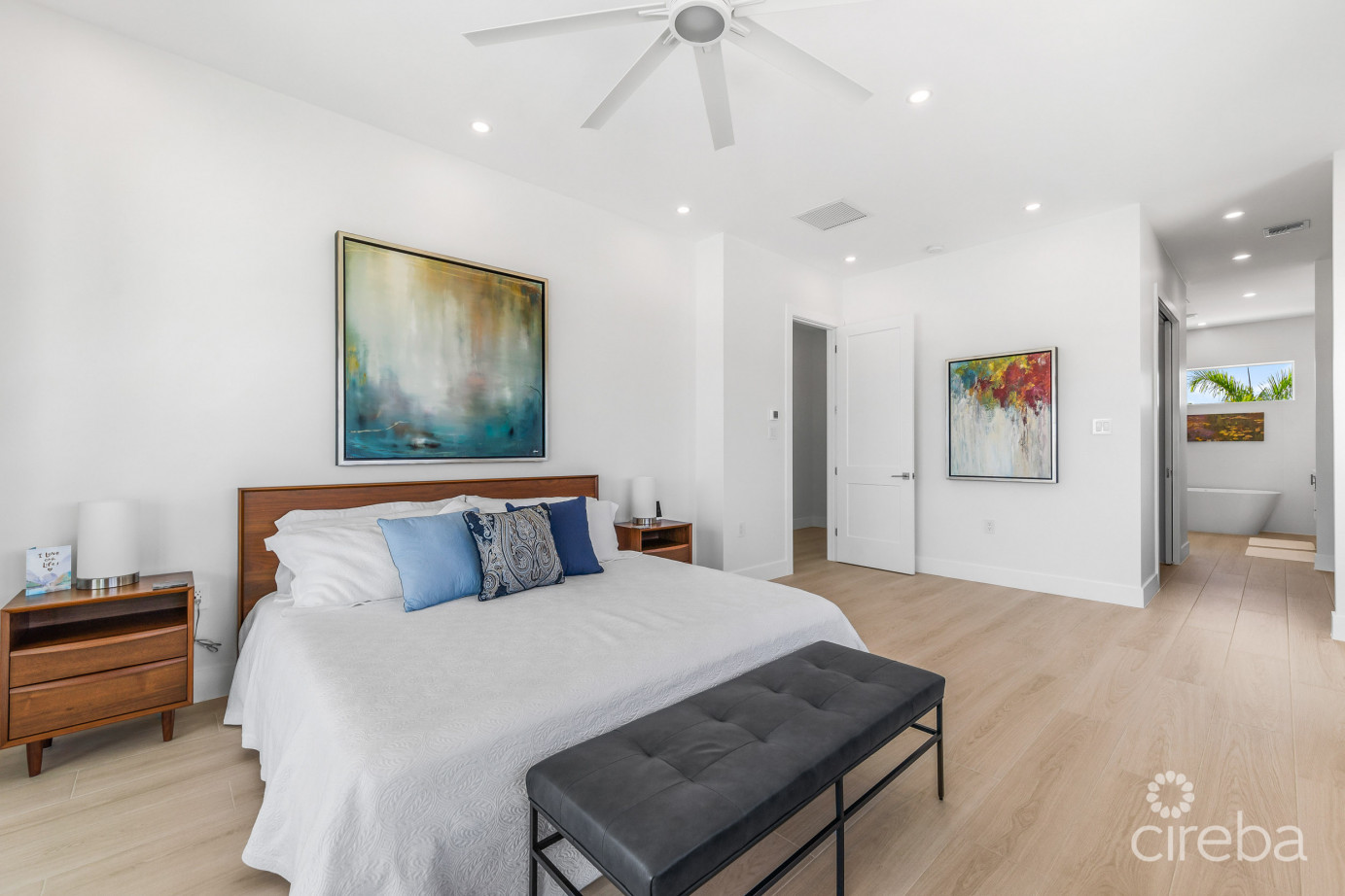 Oceans 9  Villa 7 Luxury Beachview Detached Home West Bay