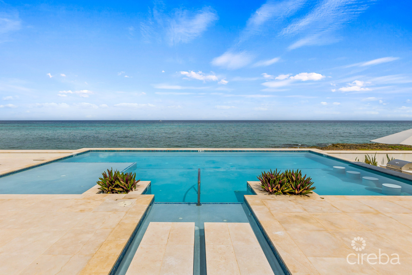 Oceans 9  Villa 7 Luxury Beachview Detached Home West Bay