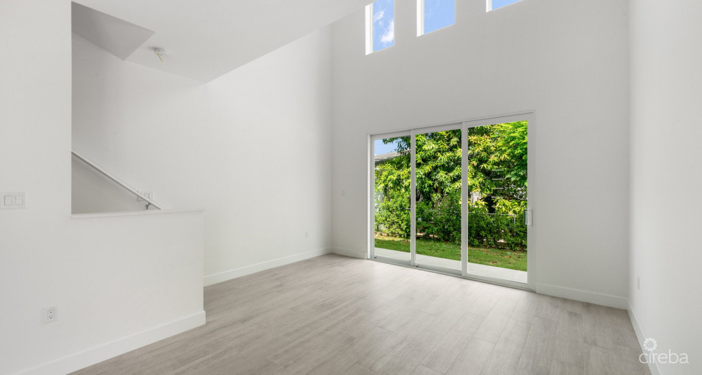 The Bentley #1 End Unit