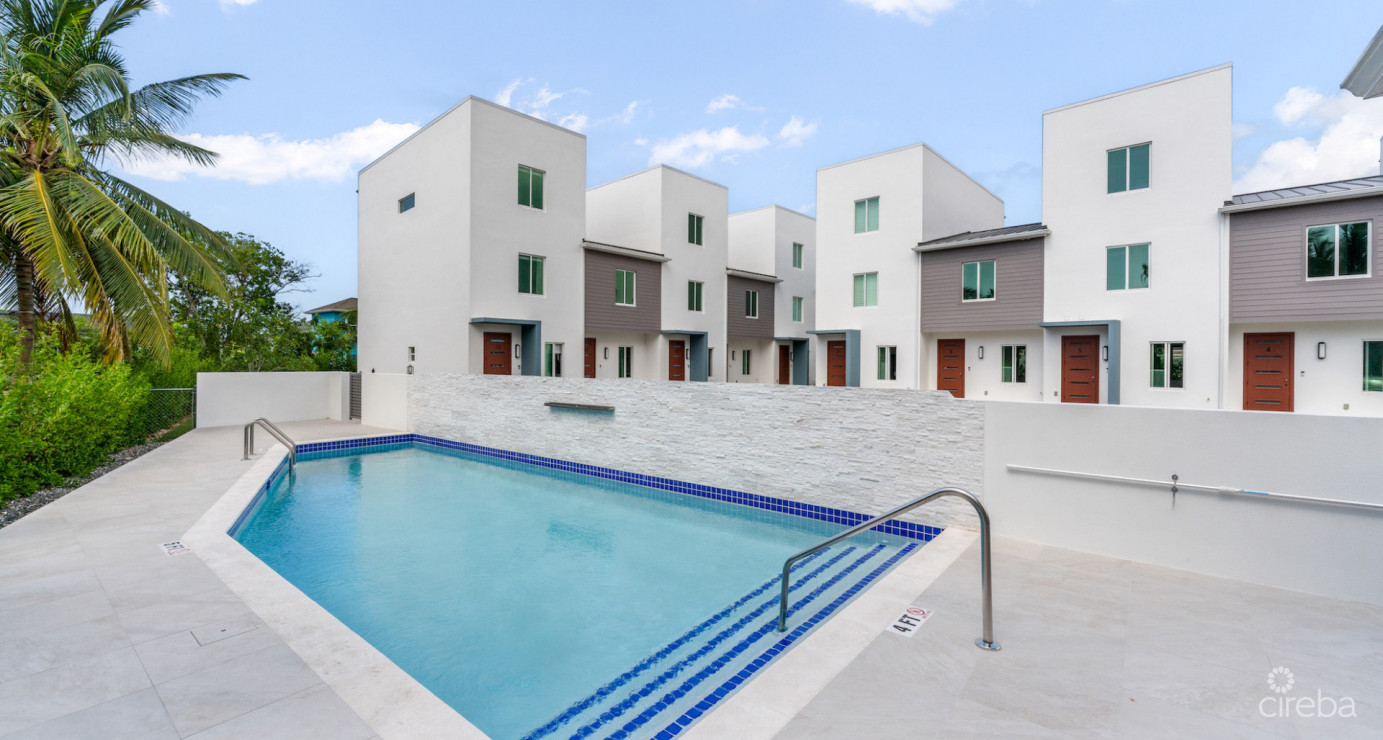 The Bentley #1 End Unit