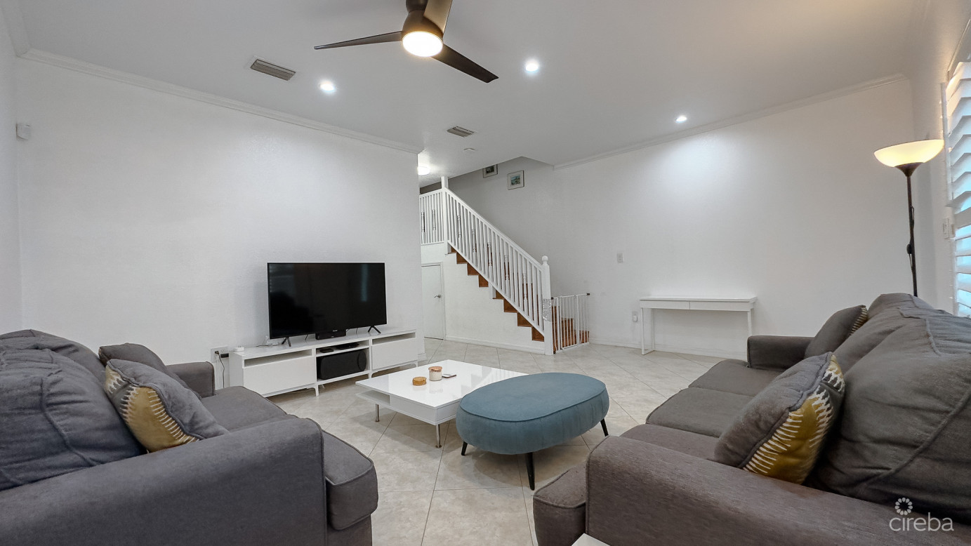 3 Bed & Den Townhouse Palmetto Grande Prospect