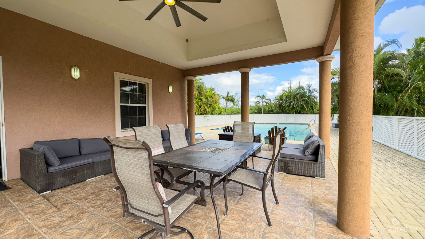 3 Bed & Den Townhouse Palmetto Grande Prospect