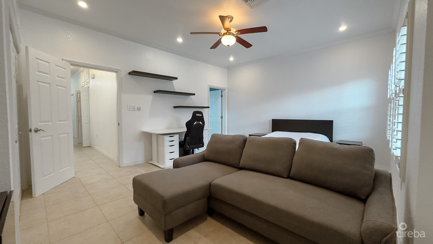 3 Bed & Den Townhouse Palmetto Grande Prospect