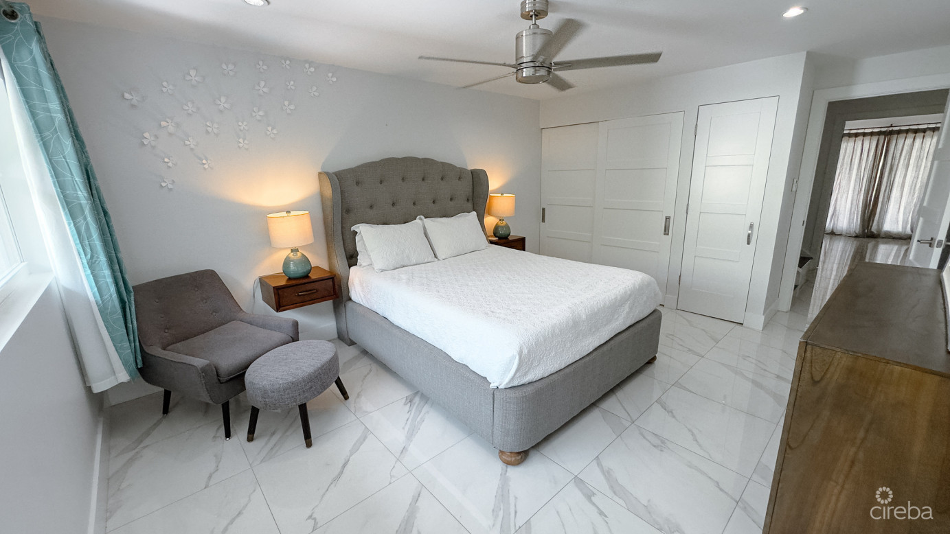 3 Bed Ocean View - By The Sea