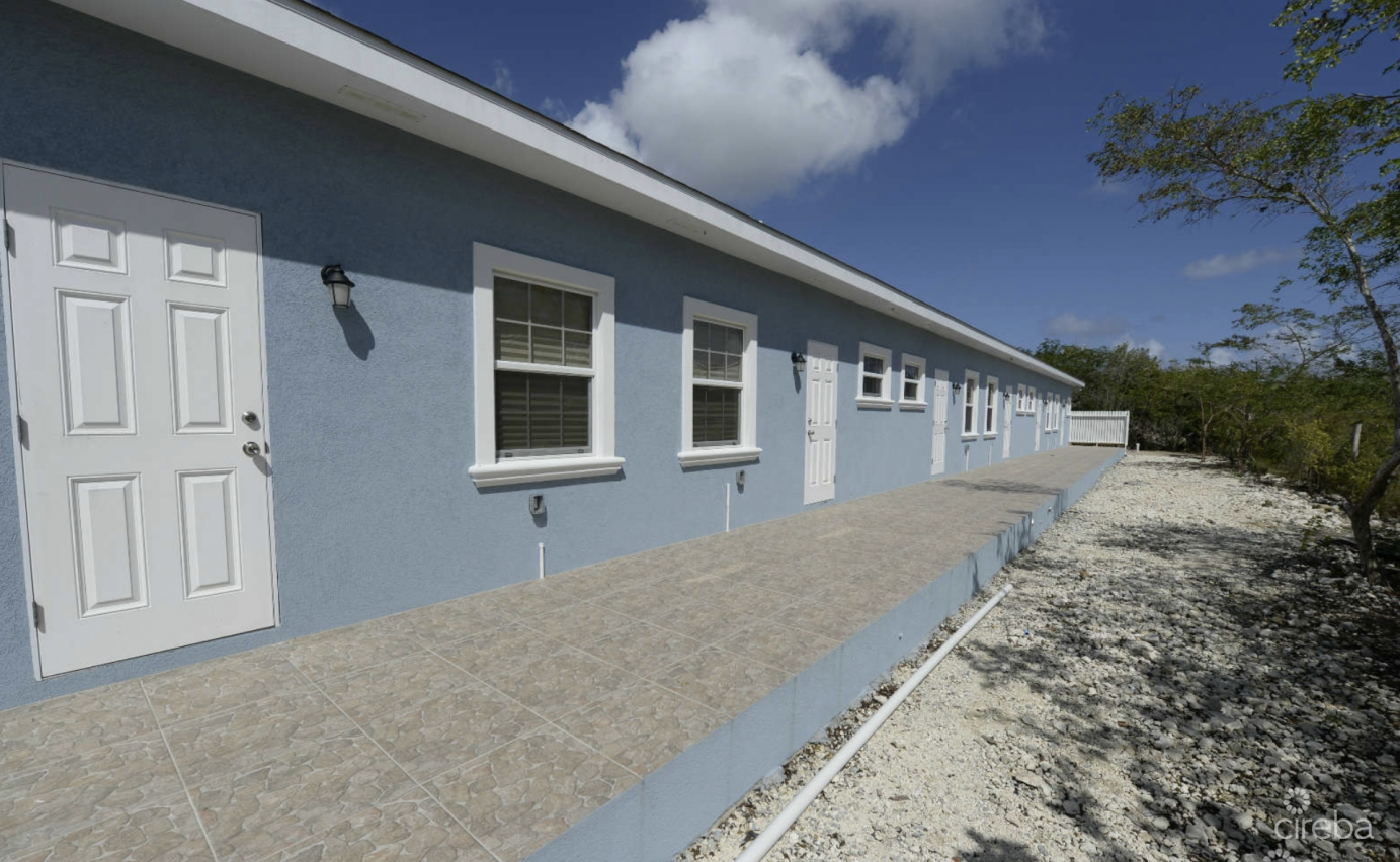 The Thatch At Frank Sound