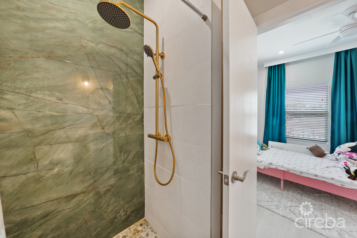 Modern Duplex 3 Bed Abbey Villas