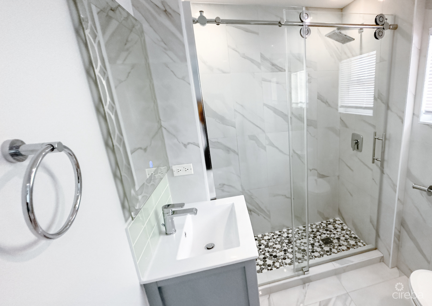 3 Bed Ocean View - By The Sea