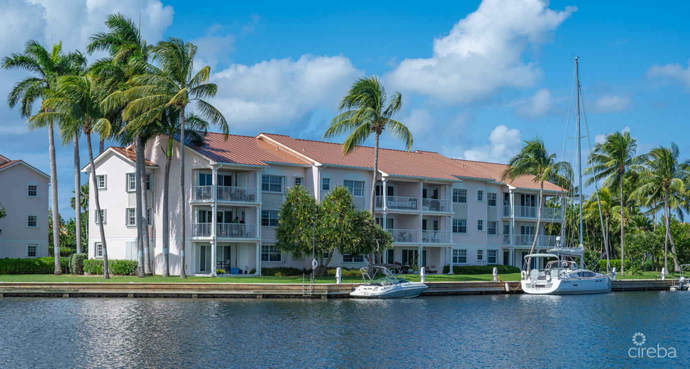Dual Aspect Waterfront Penthouse At Waterways