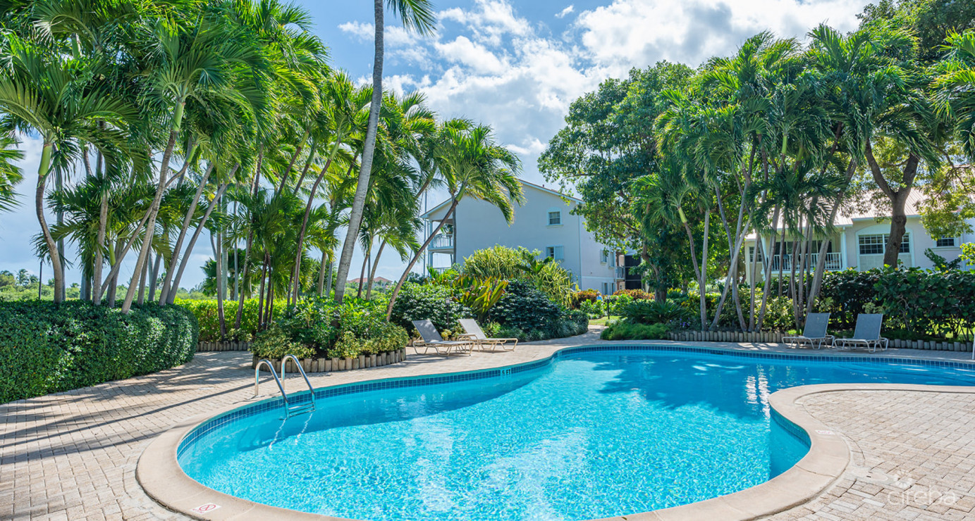 Dual Aspect Waterfront Penthouse At Waterways