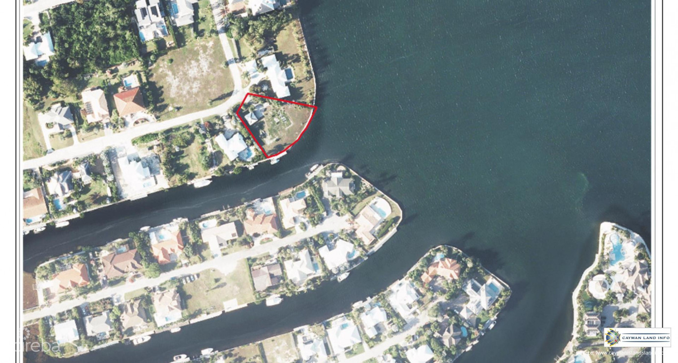 Governors Harbour - Very Wide Lot