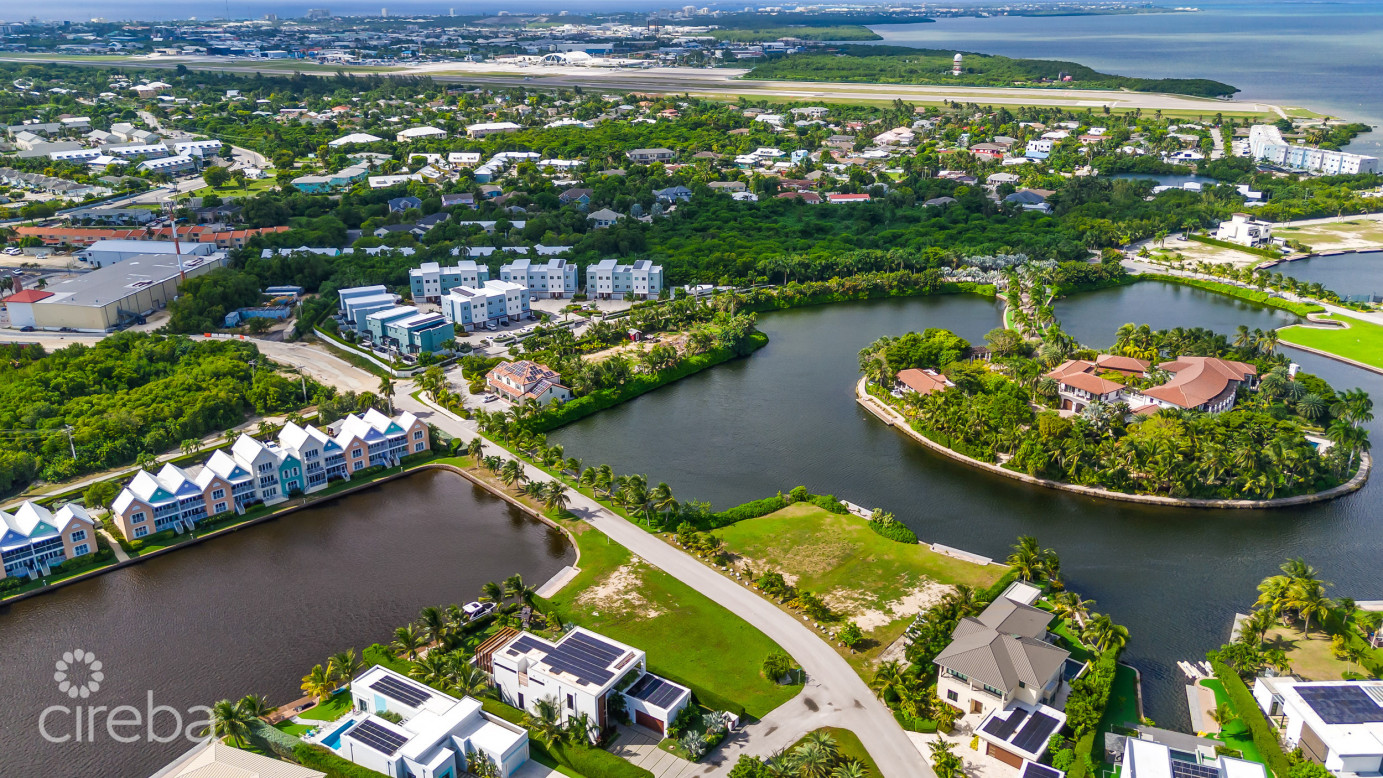 Grand Harbour 0.32 Acres, Canal Corner Lot