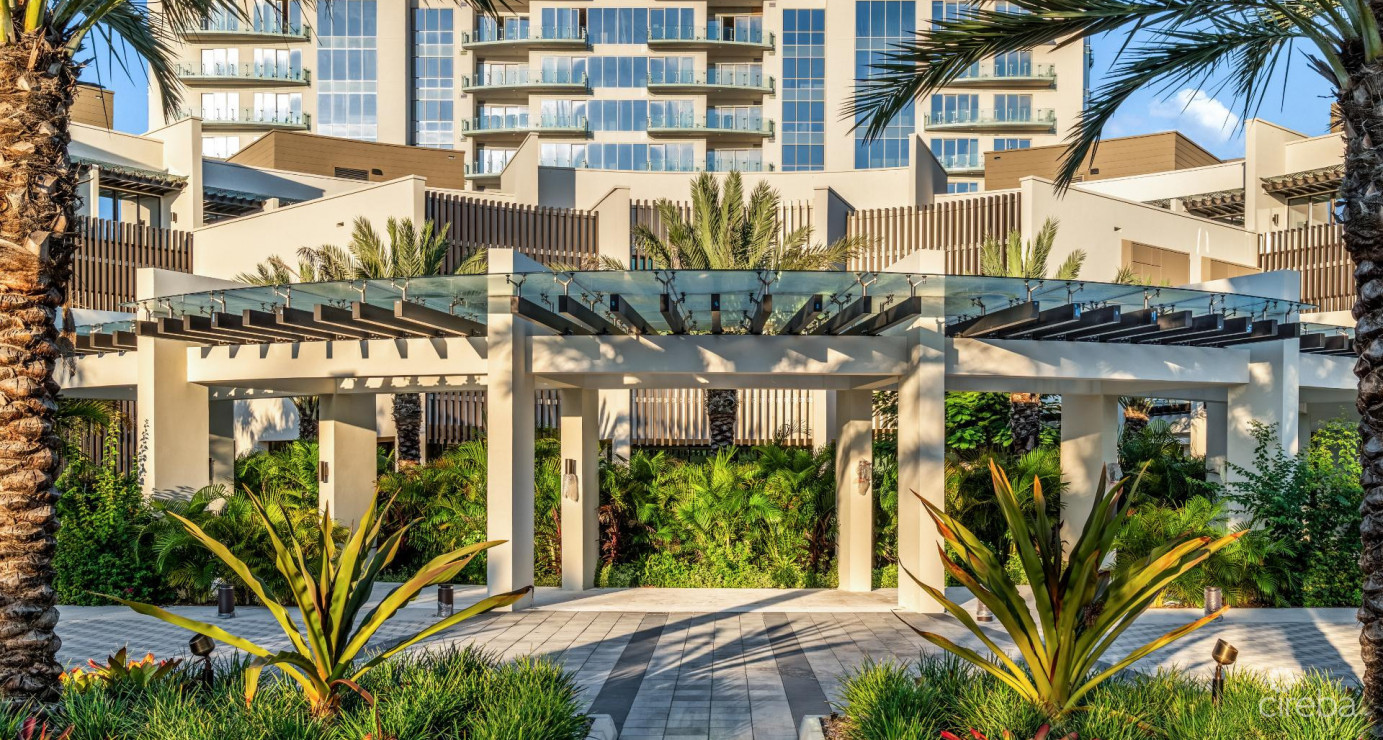 Watermark - Stunning Views Plus 3 Parking & Storage