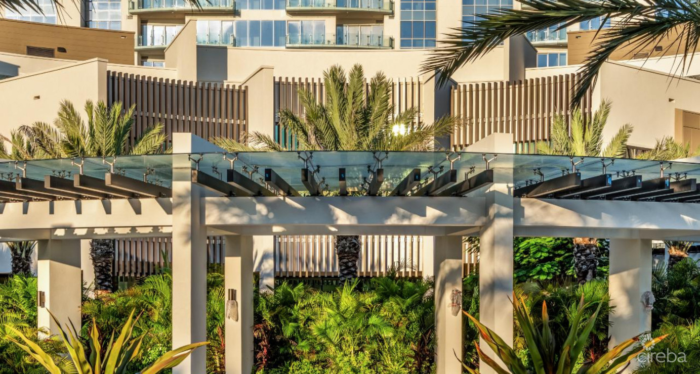 The Pearl - Watermark Penthouse