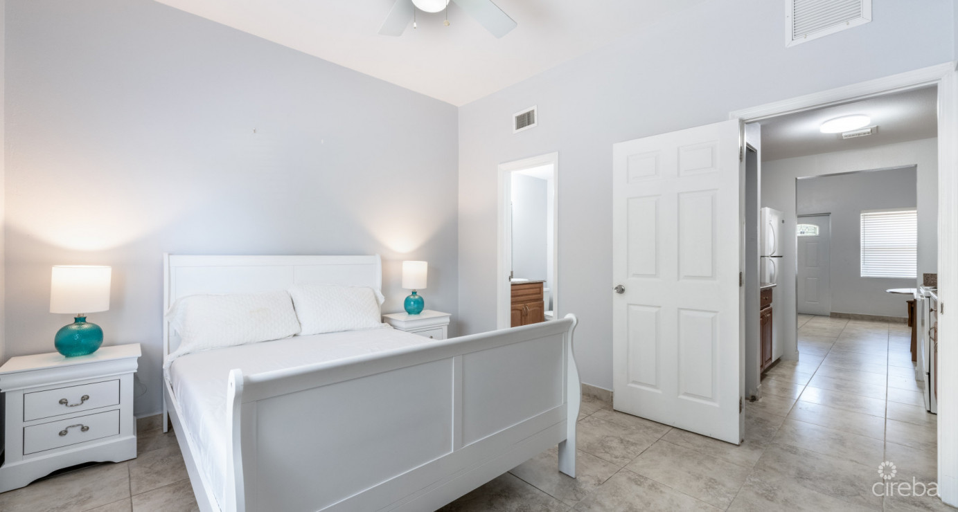 #38 Executive Suites  George Town - Investor Opportunity, 1 Bed Middle Unit