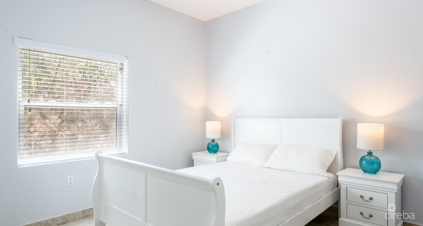 #44 Executive Suites  George Town - Investor Opportunity, 1 Bed Middle Unit