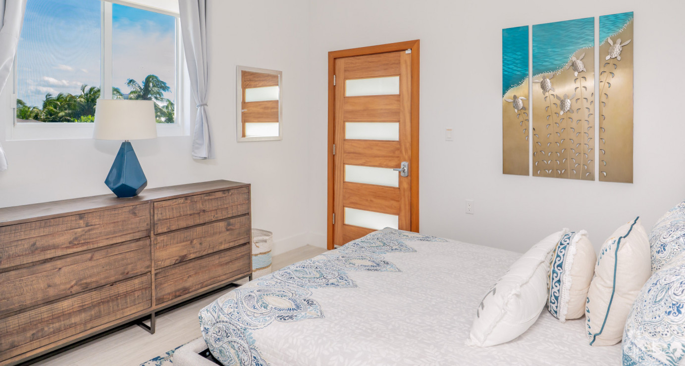 Lighthouse Point #304 Top Floor Corner