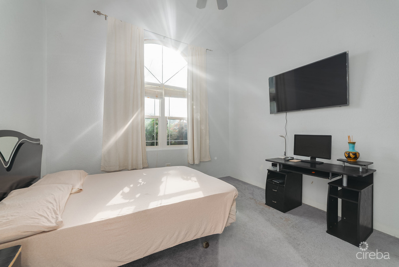 4-bedroom Family Gem In Savannah Meadows  W/rental Unit