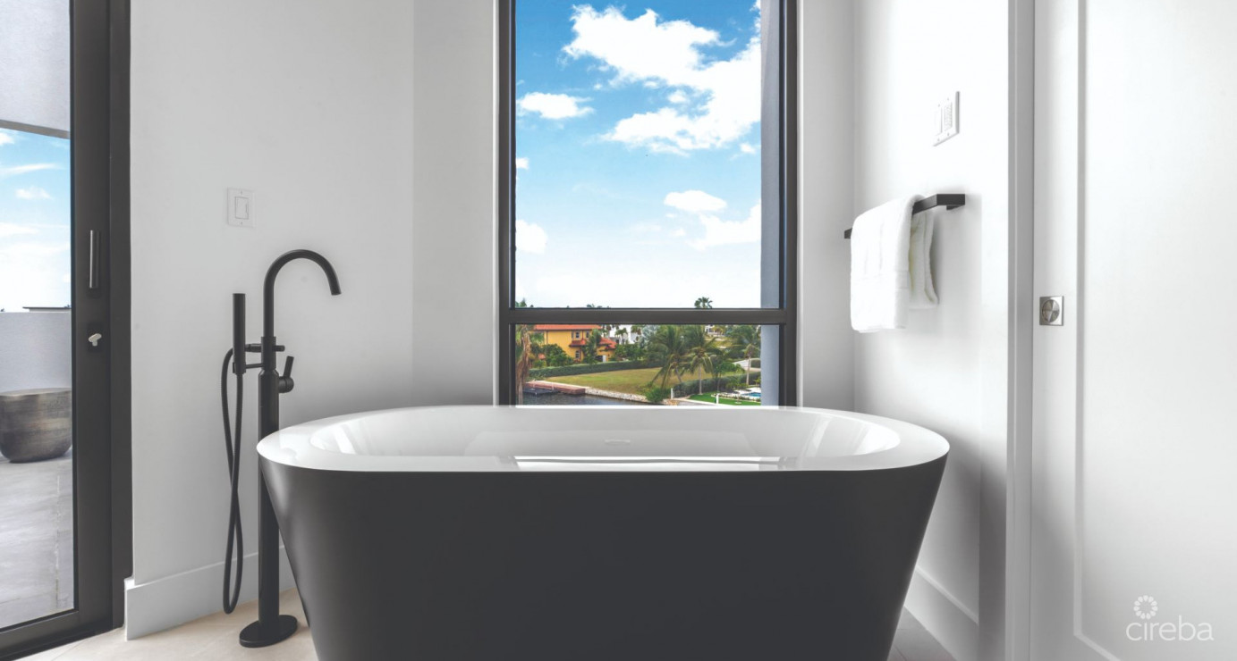 18 Baccarat Quay, Crystal Harbour