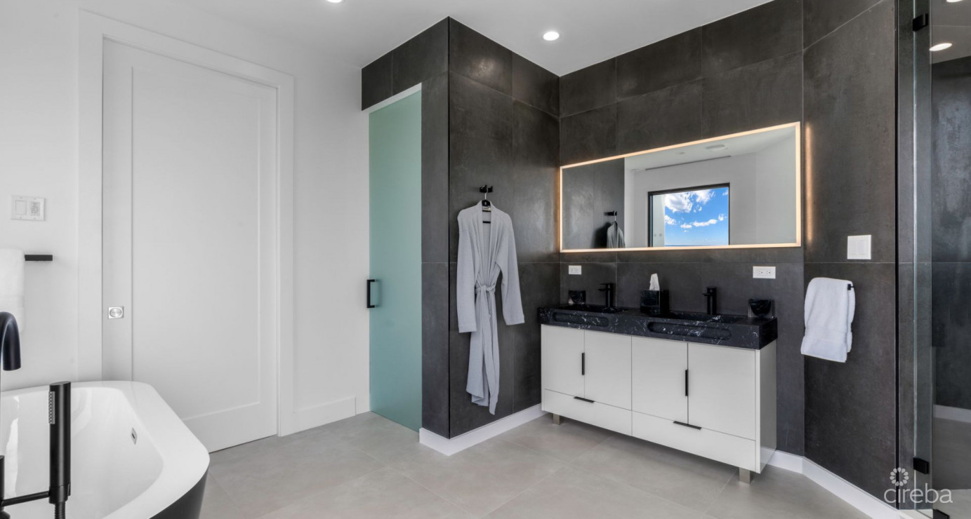 18 Baccarat Quay, Crystal Harbour