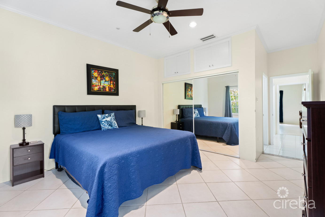 Spacious 3 Bedroom Apartment In South Sound!