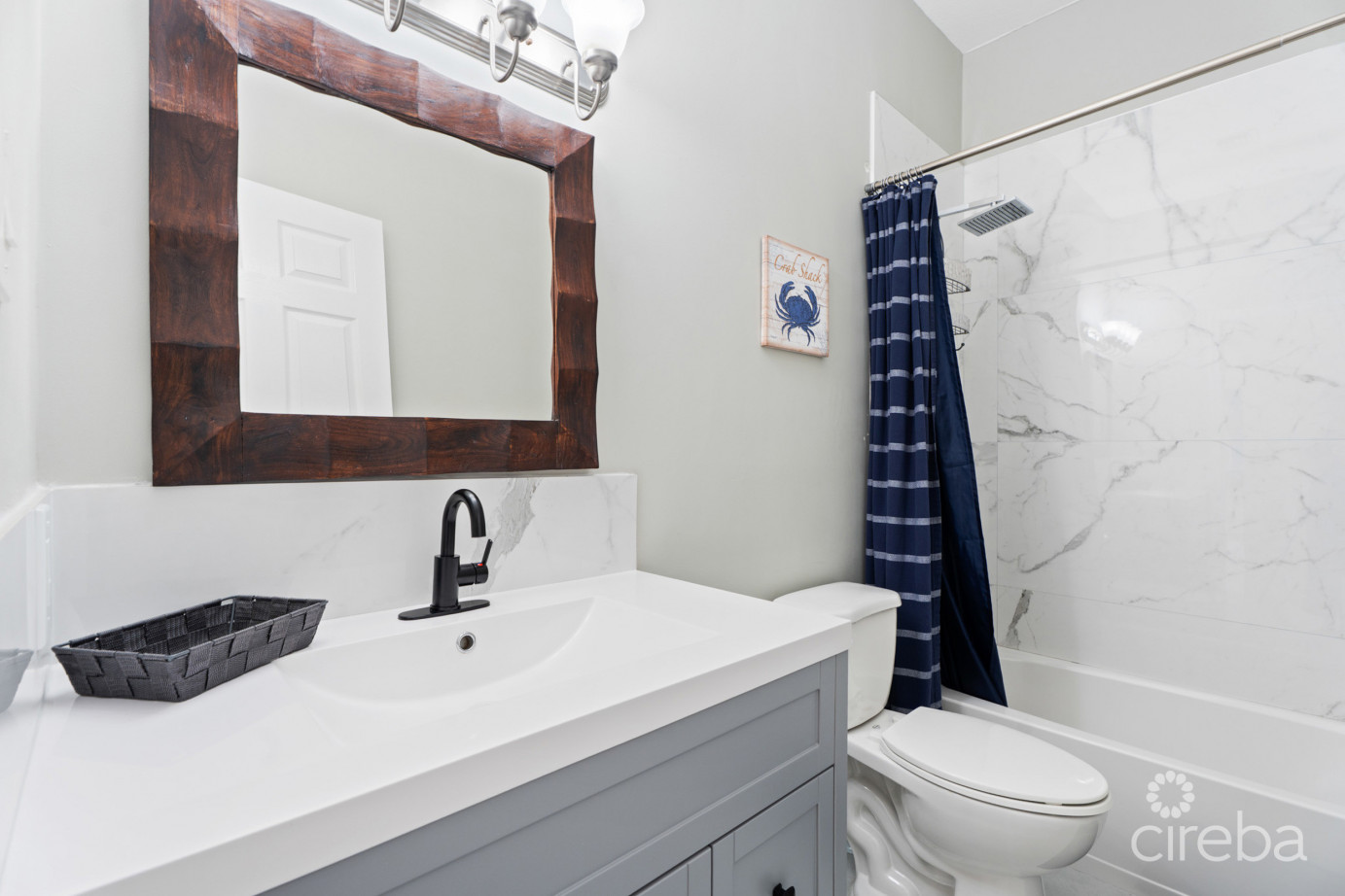 Spacious 3 Bedroom Apartment In South Sound!