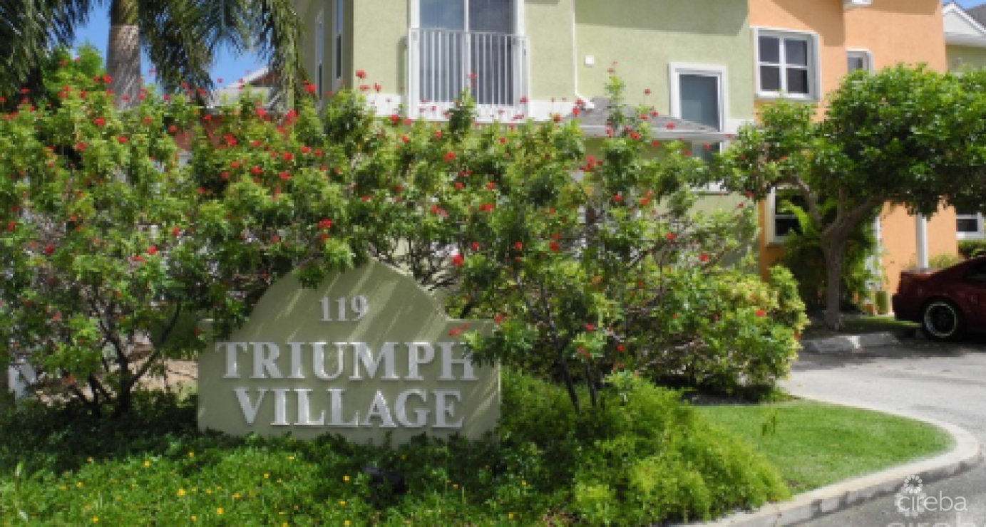 Near Everything 2 Bed 2.5 Bath At Triumph Village Condo In Gt