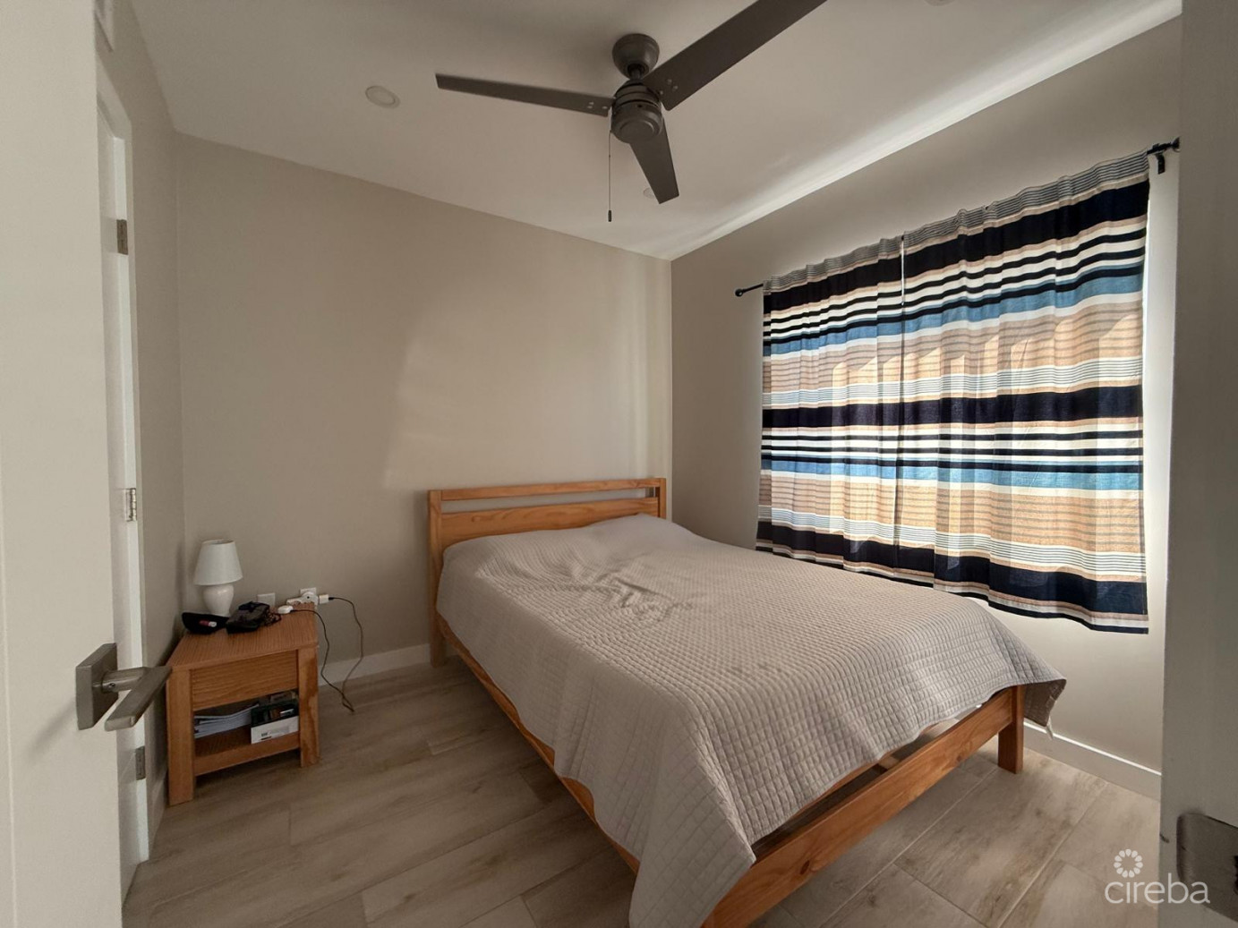 2 Bed Townhouse Downtown Reach