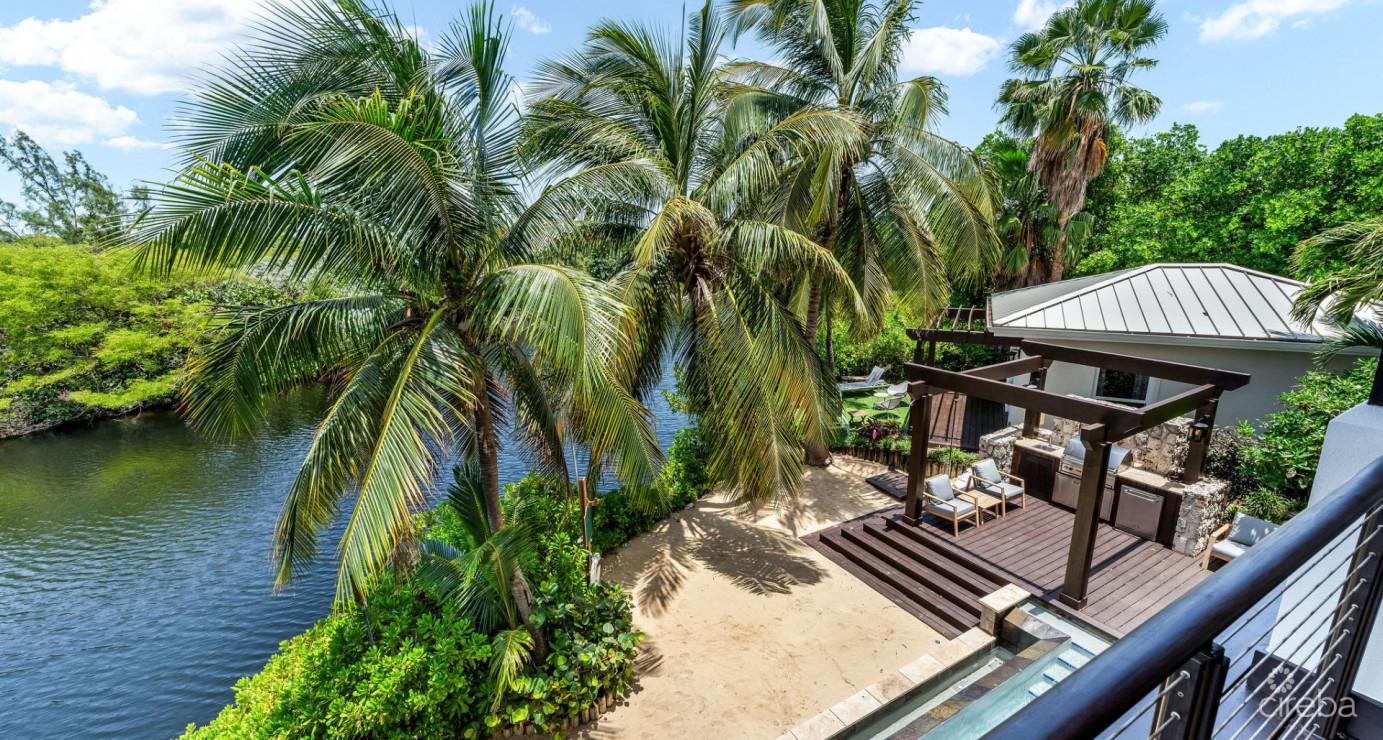 One Love - Deckhouse At The Ritz- Carlton