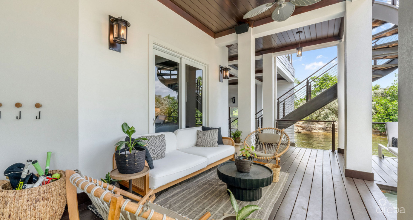 One Love - Deckhouse At The Ritz- Carlton