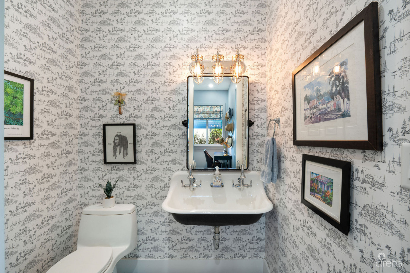 Spotts Beach Cottage