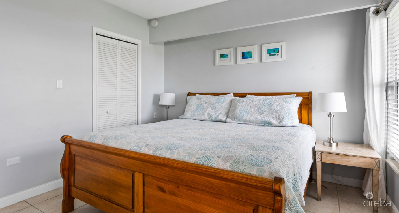 Grapetree #7 Beachfront (renovated Gf 3 Bed / 3 Bath)